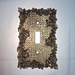 American Tack & Hardware 1967 Ornate Butterfly Flower Light Switch Plate Cover